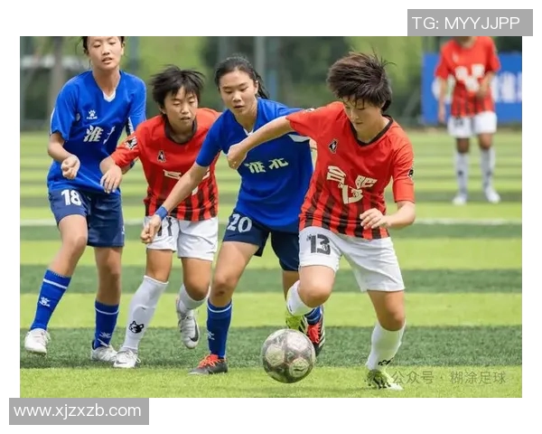 当代足球明星与青春女孩的魅力碰撞展现精彩瞬间 当代足球明星与青春女孩的魅力碰撞展现精彩瞬间
