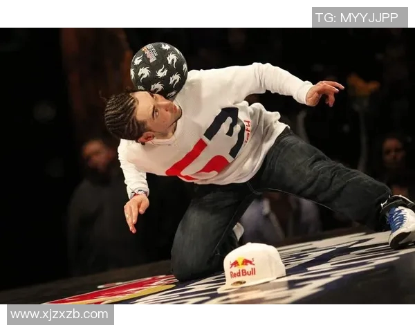 街头足球明星的日常生活揭秘与他们的邻里故事 街头足球明星的日常生活揭秘与他们的邻里故事