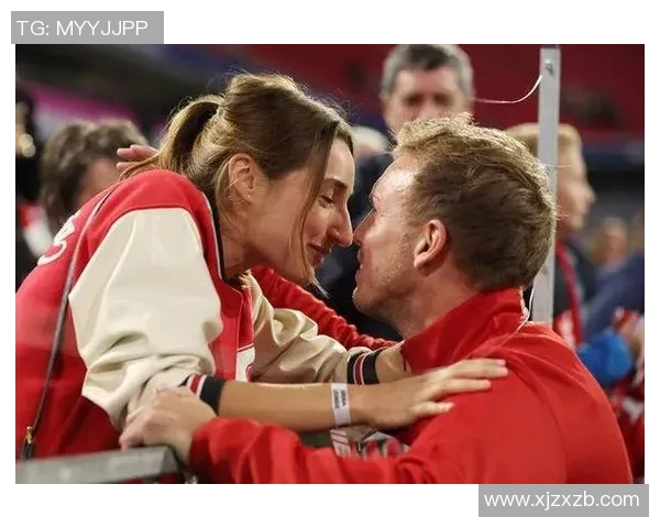 揭秘足球明星们的女友身份与背后的爱情故事