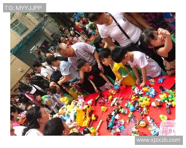 幼儿足球明星手绘海报创意设计展示小朋友的运动梦想与激情